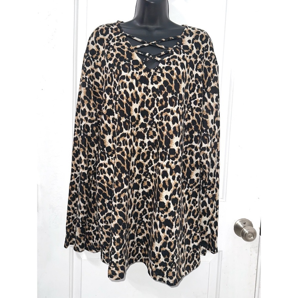 Grace & Emma leopard print long-sleeve tunic top with a lattice V-neck